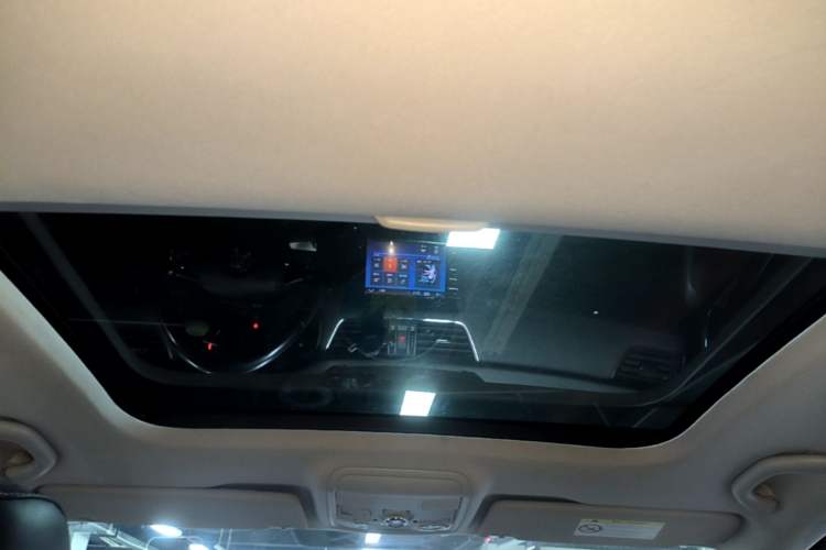 Used Skoda Octavia 2016 TSI280 DSG Smart Drive Edition Headliner