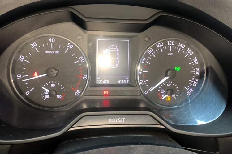 Used Skoda Octavia 2016 TSI280 DSG Smart Drive Edition Instrument Cluster