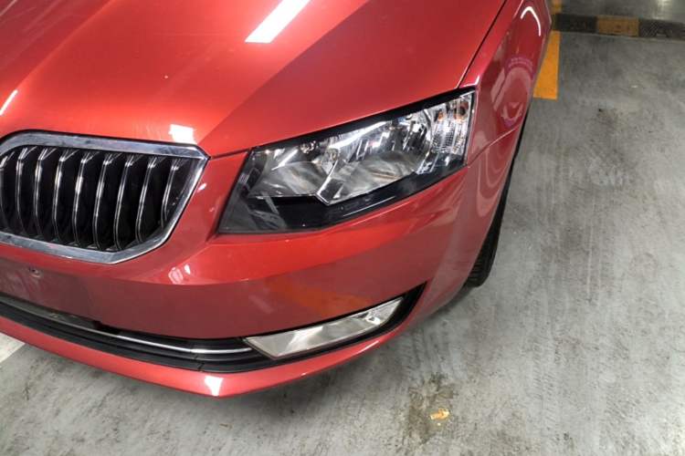 Used Skoda Octavia 2016 TSI280 DSG Smart Drive Edition Left Front Headlight
