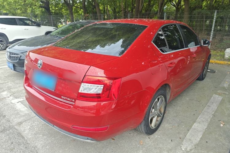 Used Skoda Octavia 2016 1.6L Automatic Smart Drive Edition Rear Right 45 Deg