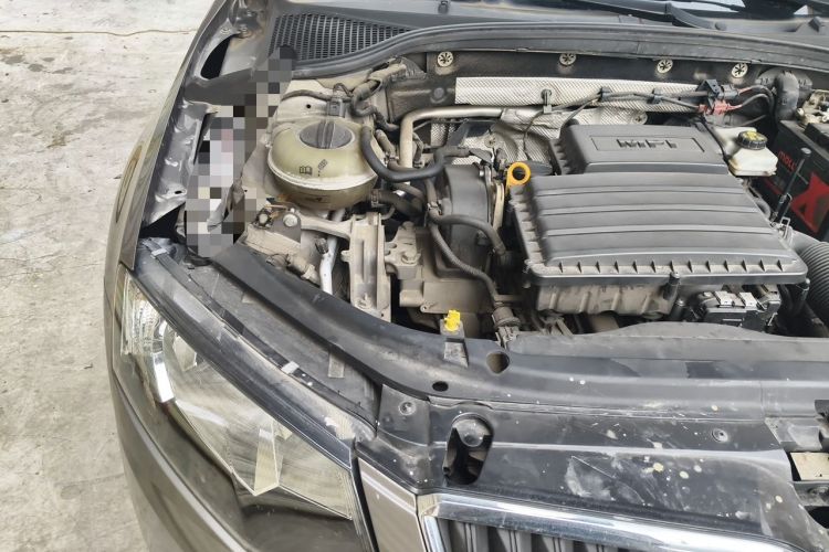 Used Skoda Octavia 2016 1.6L Automatic Smart Drive Edition Engine Bay Right