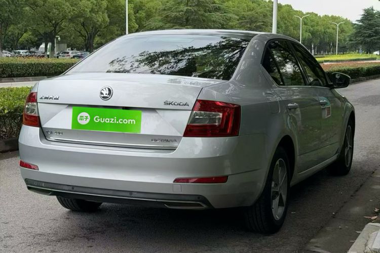 Used Skoda Octavia 2016 TSI280 DSG Smart Drive Edition Exterior 8