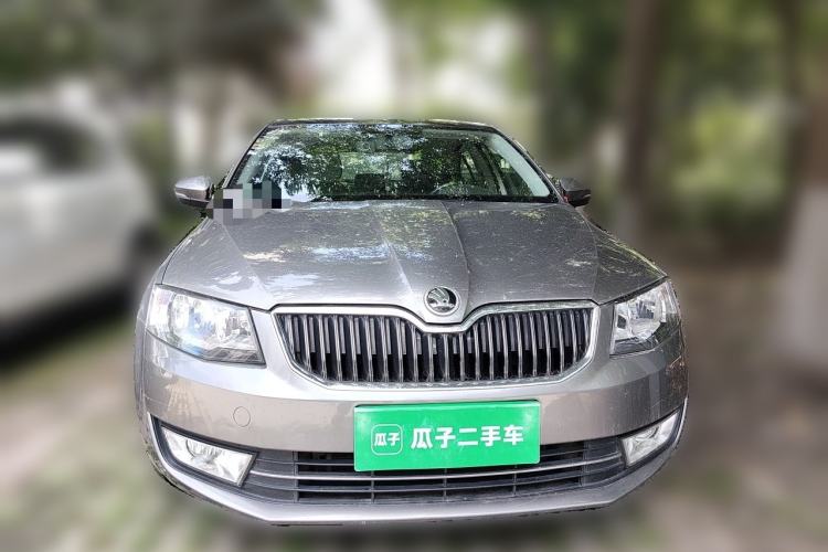 Used Skoda Octavia 2016 1.6L Automatic Smart Drive Edition Front