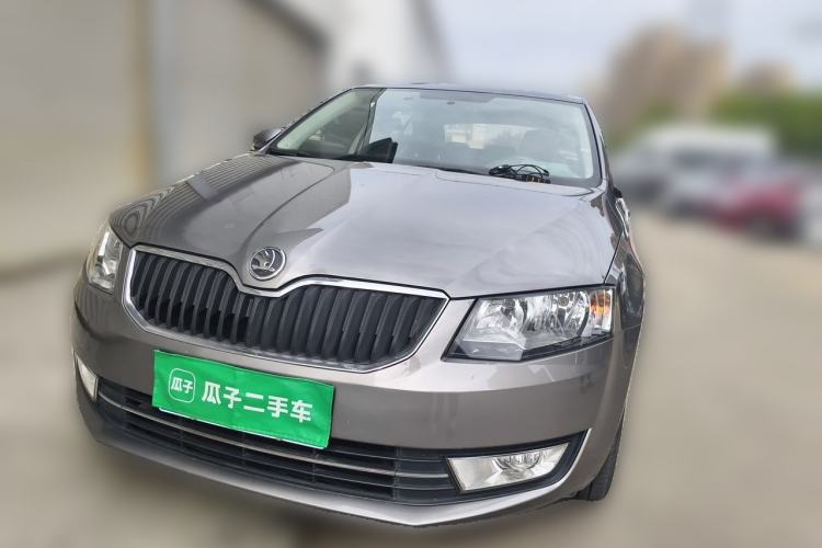 Used Skoda Octavia 2016 1.6L Automatic Smart Drive Edition Front