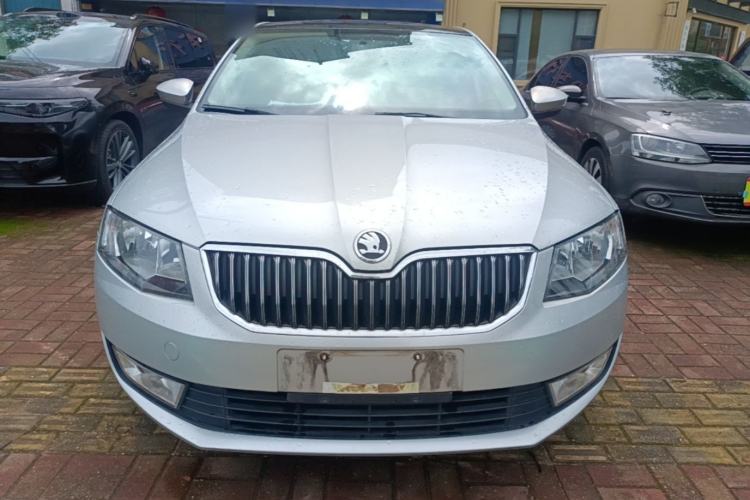 Used Skoda Octavia 2016 1.6L Automatic Chuanxing Edition Front
