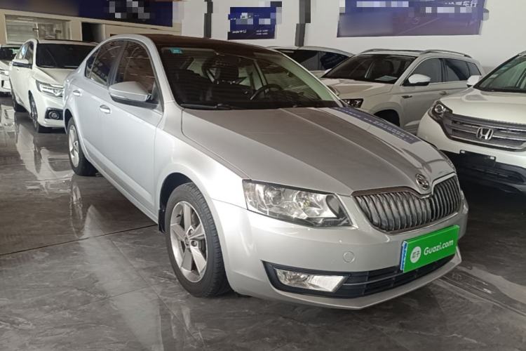 Used Skoda Octavia 2016 TSI280 DSG Smart Drive Edition Front Right 45 Deg