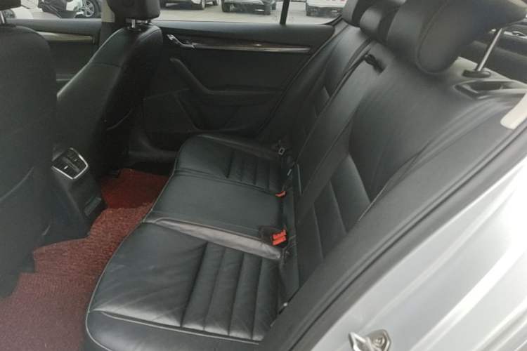Used Skoda Octavia 2016 1.6L Automatic Smart Drive Edition Left Rear Seat