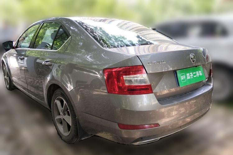 Used Skoda Octavia 2016 1.6L Automatic Smart Drive Edition Rear Left 45 Deg