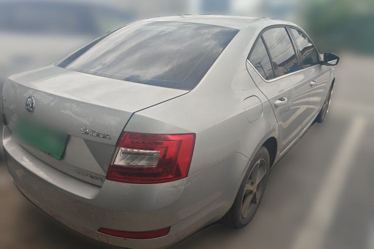 Used Skoda Octavia 2016 1.6L Manual Trend Edition Rear Right 45 Deg