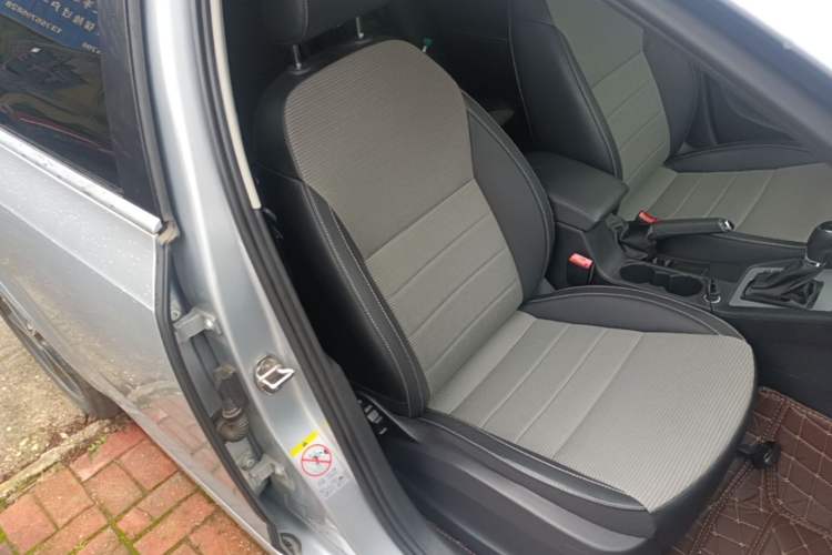 Used Skoda Octavia 2016 1.6L Automatic Chuanxing Edition Right Front Seat