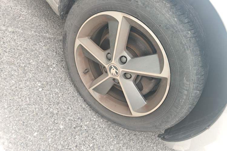 Used Skoda Octavia 2016 1.6L Manual Trend Edition Right Front Wheel Hub