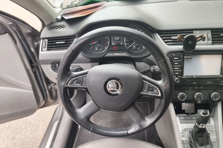 Used Skoda Octavia 2016 1.6L Automatic Smart Drive Edition Steering Wheel