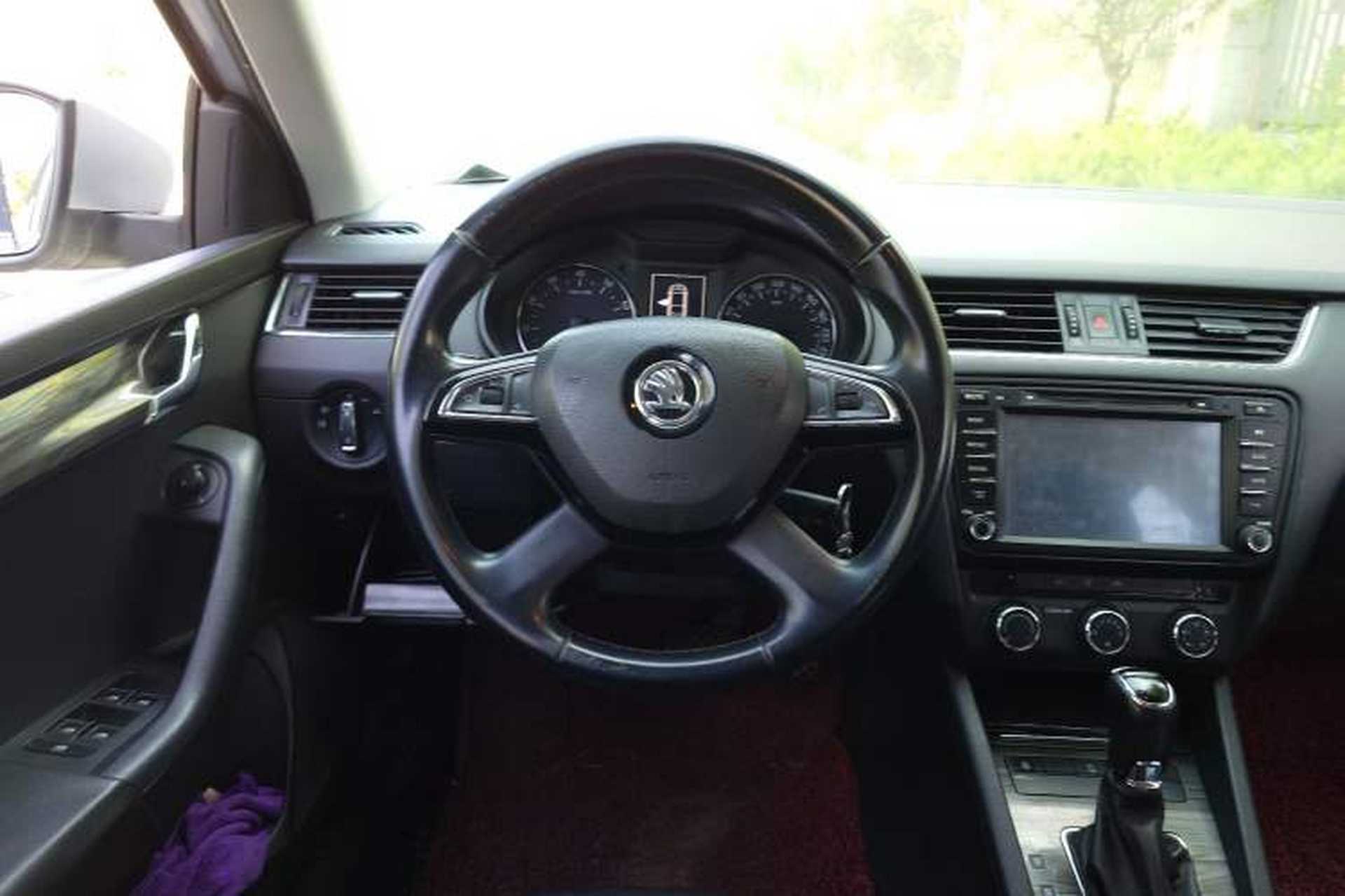 Used Skoda Octavia 2016 1.6L Automatic Smart Drive Edition Steering Wheel