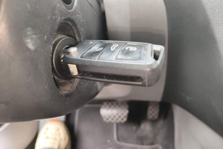 Used Skoda Octavia 2016 1.6L Automatic Smart Drive Edition Vehicle Key