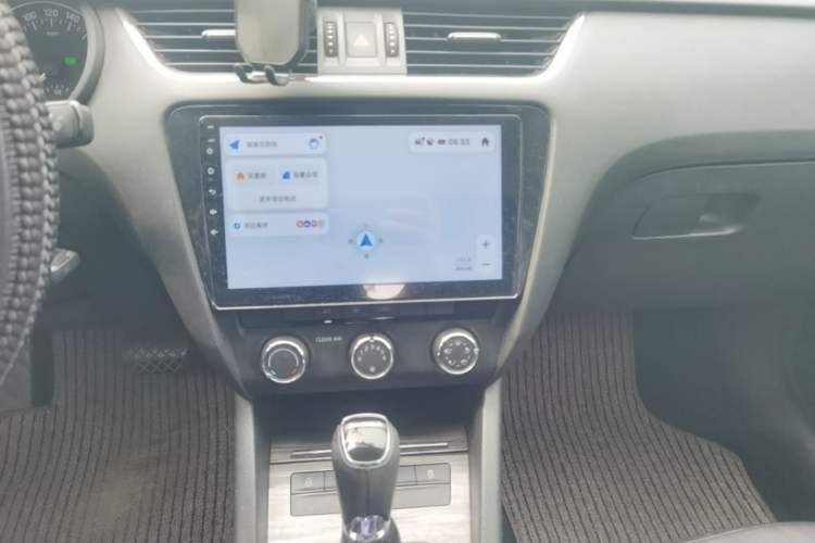 Used Skoda Octavia 2016 1.6L Automatic Smart Drive Edition Audio And AC Panel