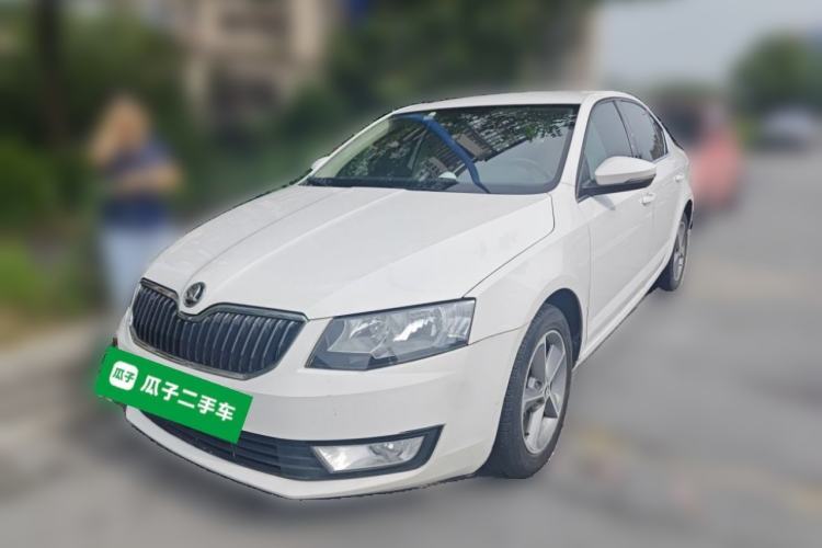 Used Skoda Octavia 2016 1.6L Automatic Chuanxing Edition Guazi used car, China used car export, Used car for sale, Used Skoda cars, Cheapest cars for sale