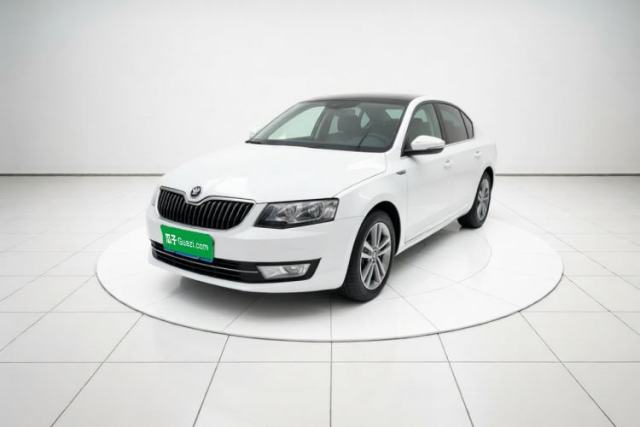 Ojetý Skoda Octavia 2016 TSI280 DSG Smart Drive Edition