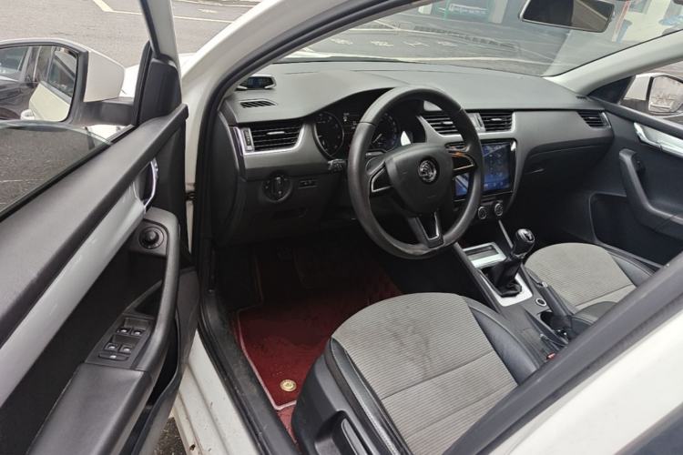Used Skoda Octavia 2016 1.6L Manual Trend Edition Driver Seat