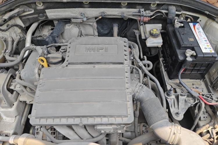 Used Skoda Octavia 2016 1.6L Manual Smart Drive Version Engine Bay