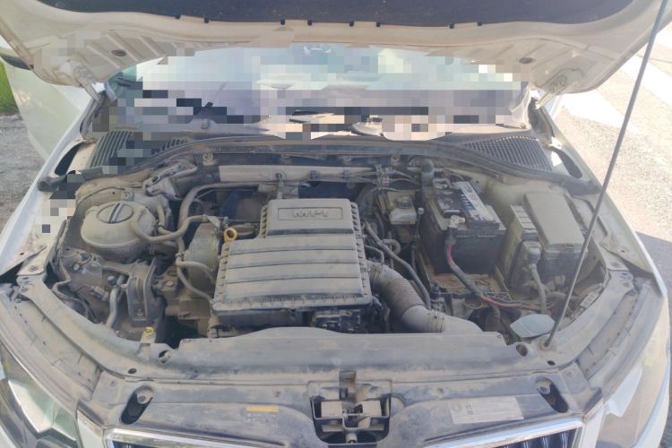 Used Skoda Octavia 2016 1.6L Automatic Chuanxing Edition Engine Bay