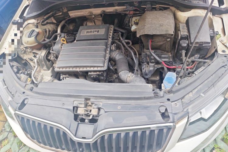 Used Skoda Octavia 2016 1.6L Automatic Smart Drive Edition Engine Bay