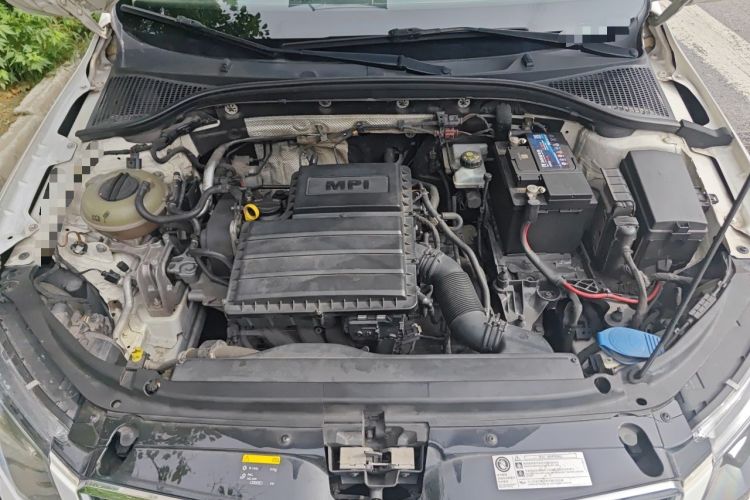 Used Skoda Octavia 2016 1.6L Automatic Chuanxing Edition Engine Bay