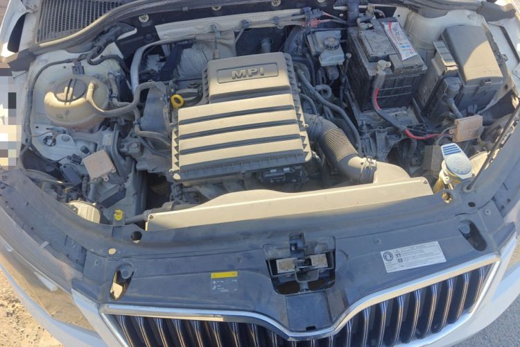 Used Skoda Octavia 2016 1.6L Automatic Smart Drive Edition Engine Bay