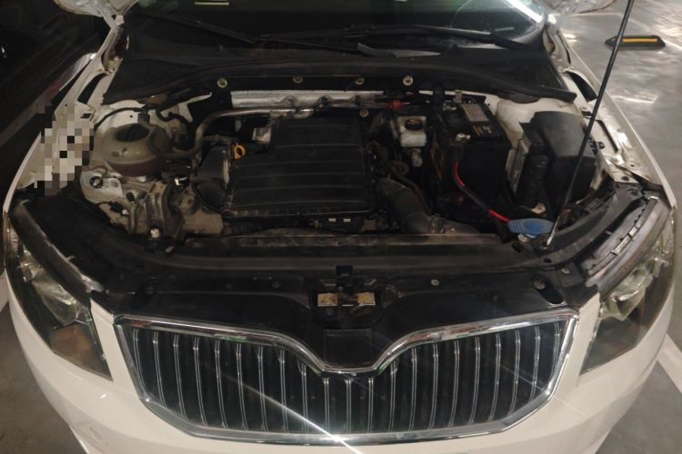 Used Skoda Octavia 2016 1.6L Automatic Smart Drive Edition Engine Bay