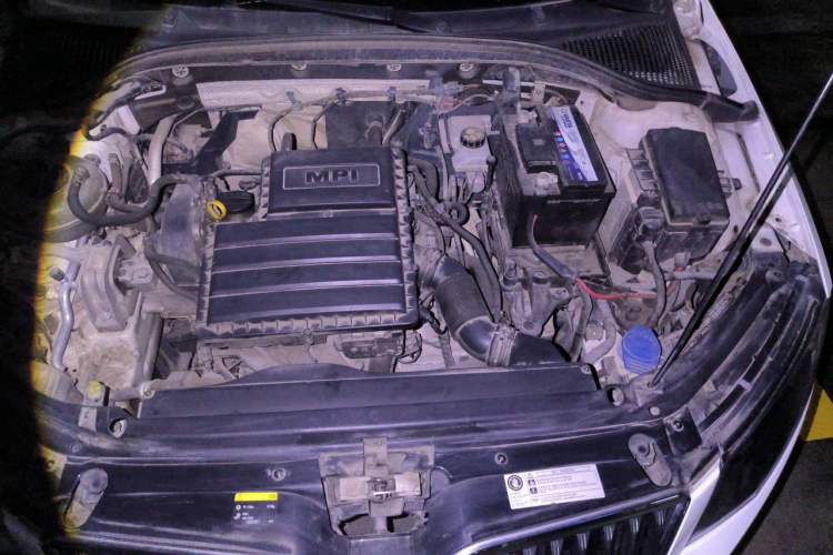 Used Skoda Octavia 2016 1.6L Automatic Smart Drive Edition Engine Bay Left