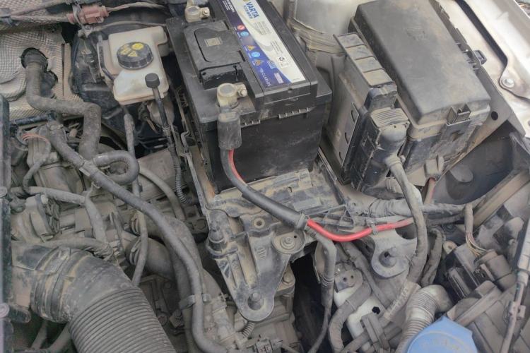 Used Skoda Octavia 2016 1.6L Automatic Chuanxing Edition Engine Bay Left