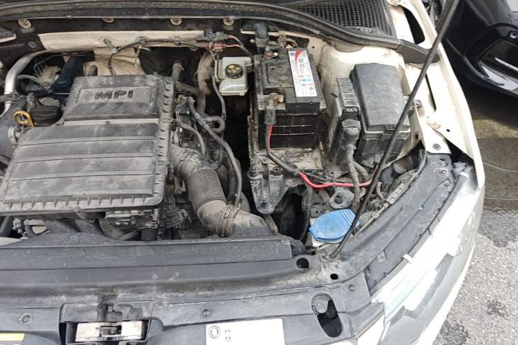Used Skoda Octavia 2016 1.6L Manual Trend Edition Engine Bay Left