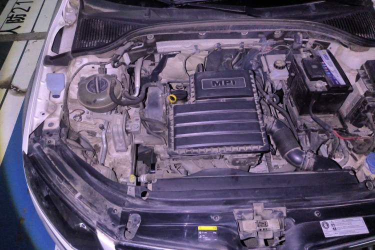 Used Skoda Octavia 2016 1.6L Automatic Smart Drive Edition Engine Bay Right