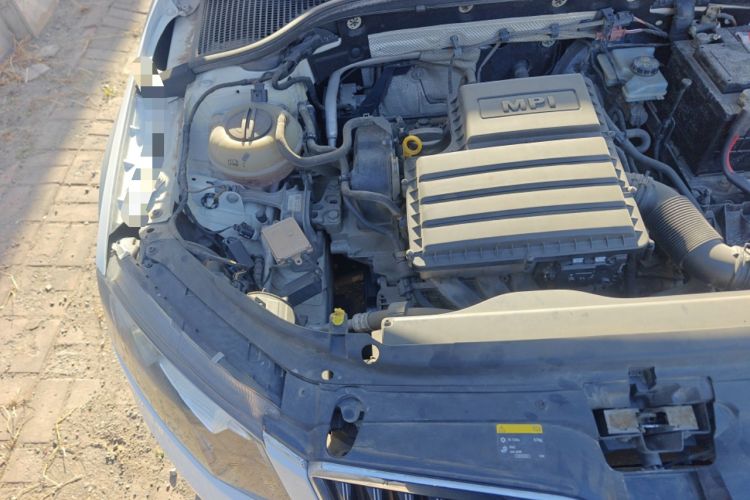 Used Skoda Octavia 2016 1.6L Automatic Smart Drive Edition Engine Bay Right