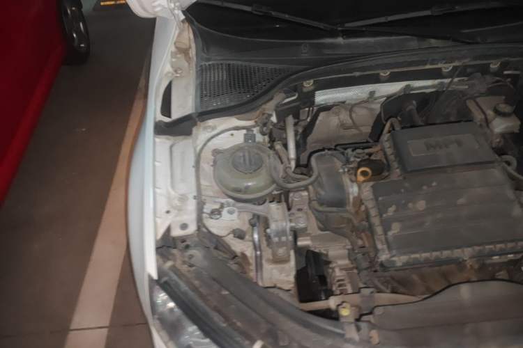 Used Skoda Octavia 2016 1.6L Automatic Smart Drive Edition Engine Bay Right