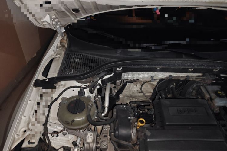 Used Skoda Octavia 2016 1.6L Automatic Smart Drive Edition Engine Bay Right