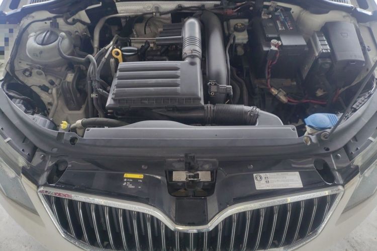 Used Skoda Octavia 2016 TSI280 DSG Smart Drive Edition Engine Bay