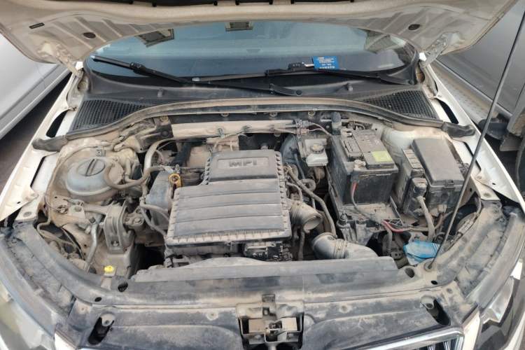 Used Skoda Octavia 2016 1.6L Manual Smart Drive Version Engine Bay