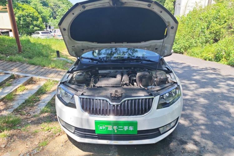 Used Skoda Octavia 2016 TSI280 DSG Smart Drive Edition Engine Bay