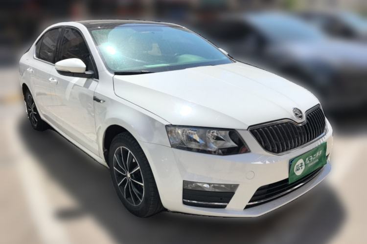 Used Skoda Octavia 2016 1.6L Automatic Smart Drive Edition Exterior 1