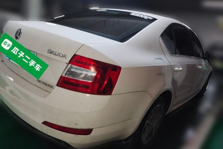 Used Skoda Octavia 2016 1.6L Automatic Chuanxing Edition Exterior 5