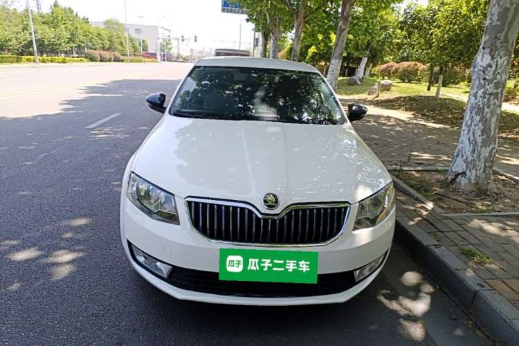 Used Skoda Octavia 2016 1.6L Manual Trend Edition Front