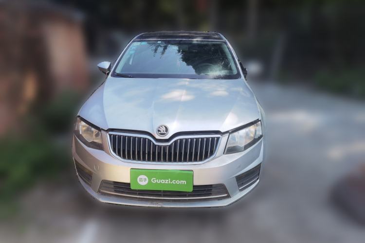 Used Skoda Octavia 2016 1.6L Manual Smart Drive Version Front