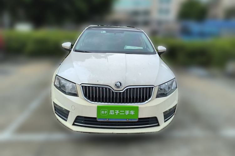 Used Skoda Octavia 2016 1.6L Automatic Smart Drive Edition Front
