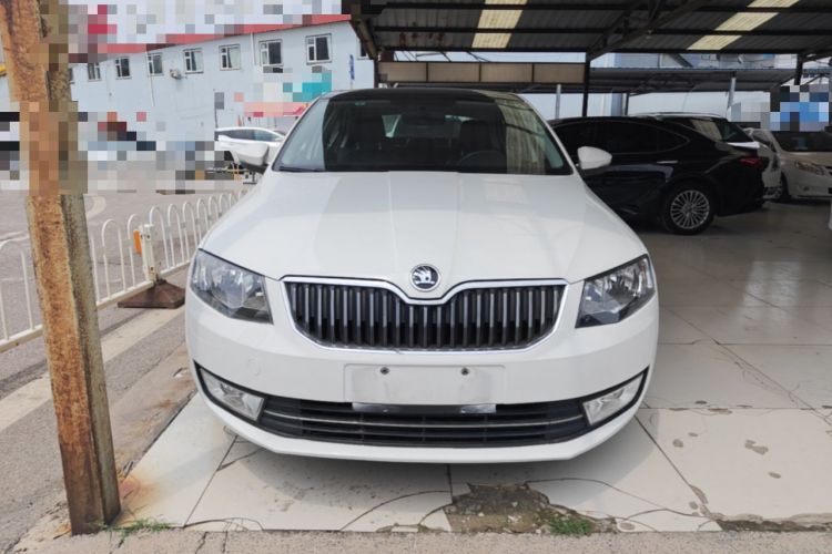 Used Skoda Octavia 2016 1.6L Automatic Smart Drive Edition Front