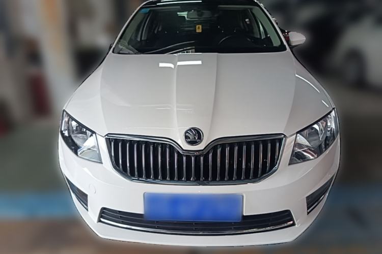 Used Skoda Octavia 2016 1.6L Automatic Smart Drive Edition Front