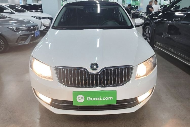 Used Skoda Octavia 2016 1.6L Automatic Smart Drive Edition Front