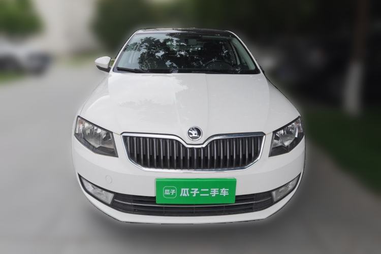 Used Skoda Octavia 2016 1.6L Automatic Smart Drive Edition Front