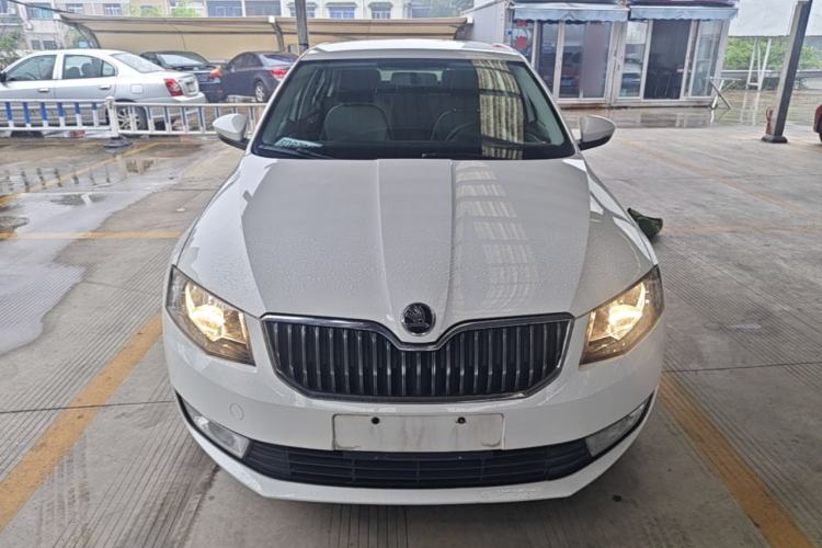 Used Skoda Octavia 2016 1.6L Automatic Chuanxing Edition Front
