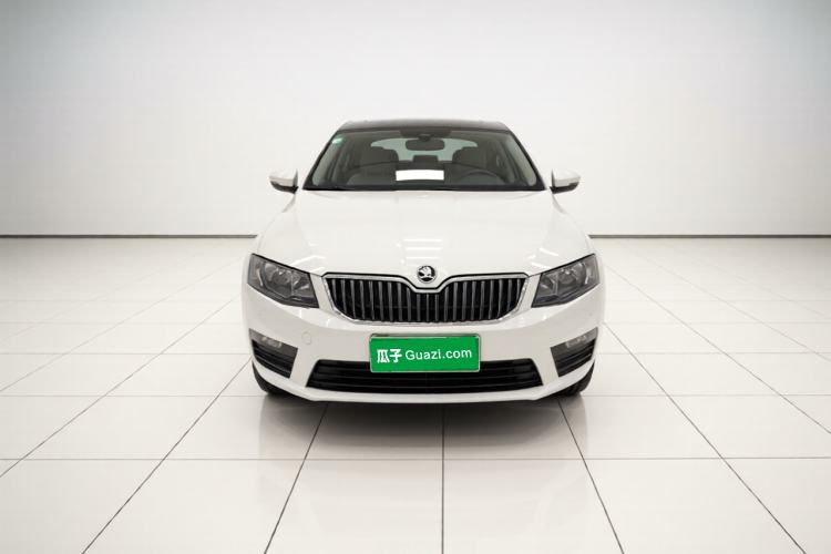 Used Skoda Octavia 2016 1.6L Automatic Smart Drive Edition Front