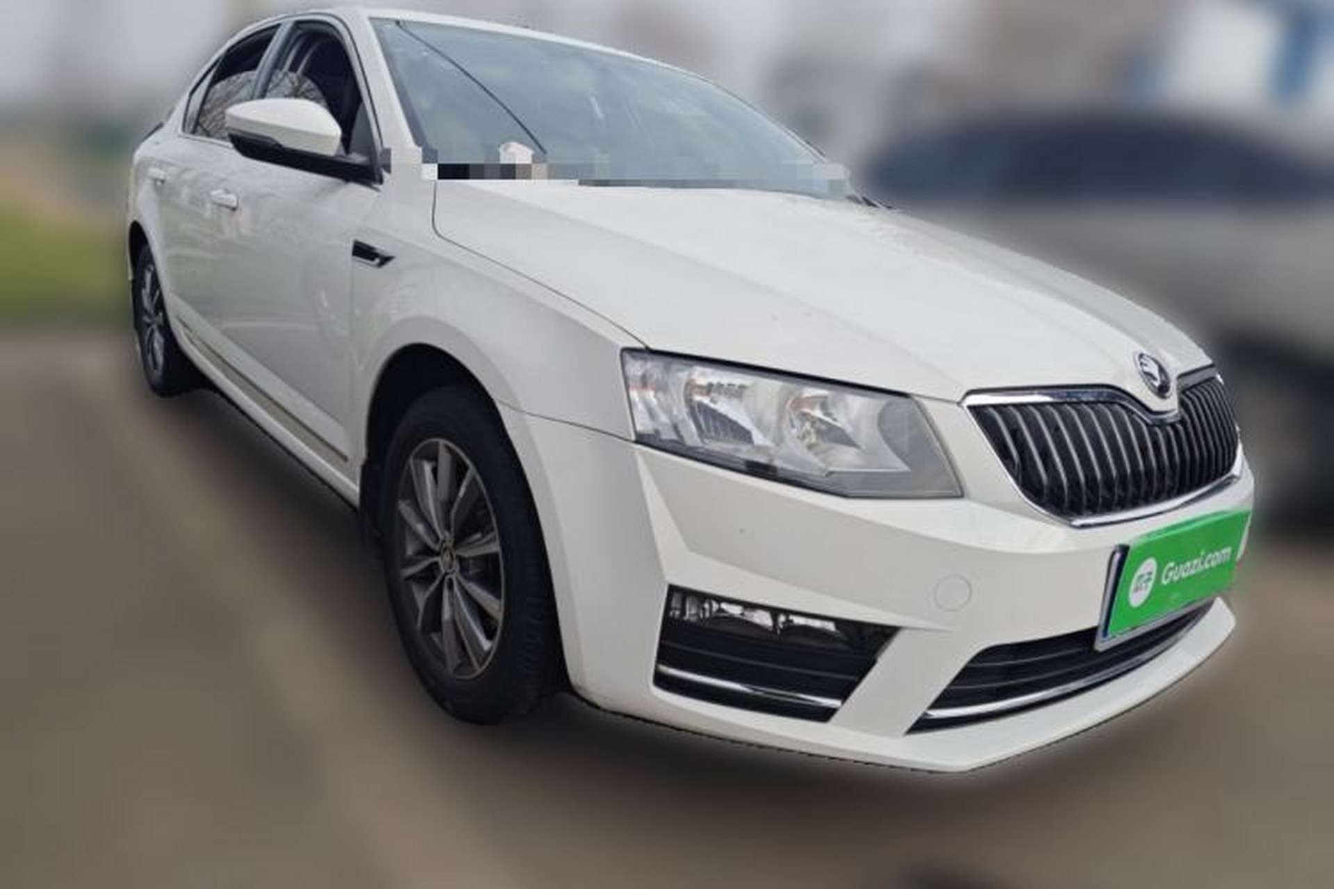 Used Skoda Octavia 2016 1.6L Automatic Chuanxing Edition Front Right 45 Deg